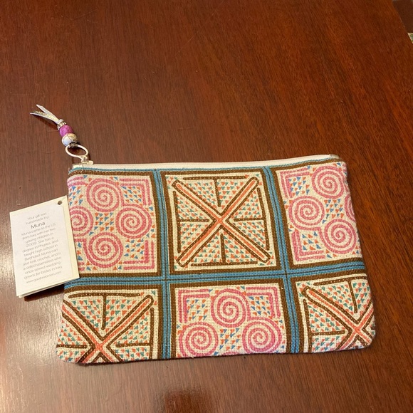 gala Handbags - GALA empowered women cosmetic bag